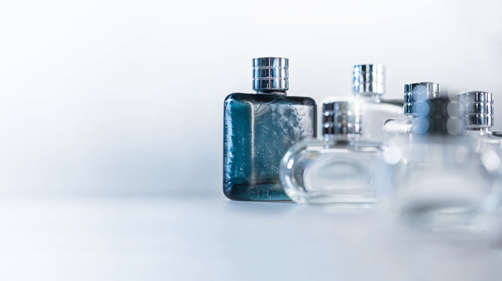 Blue glass perfume bottle,Elegant perfume bottle supplier