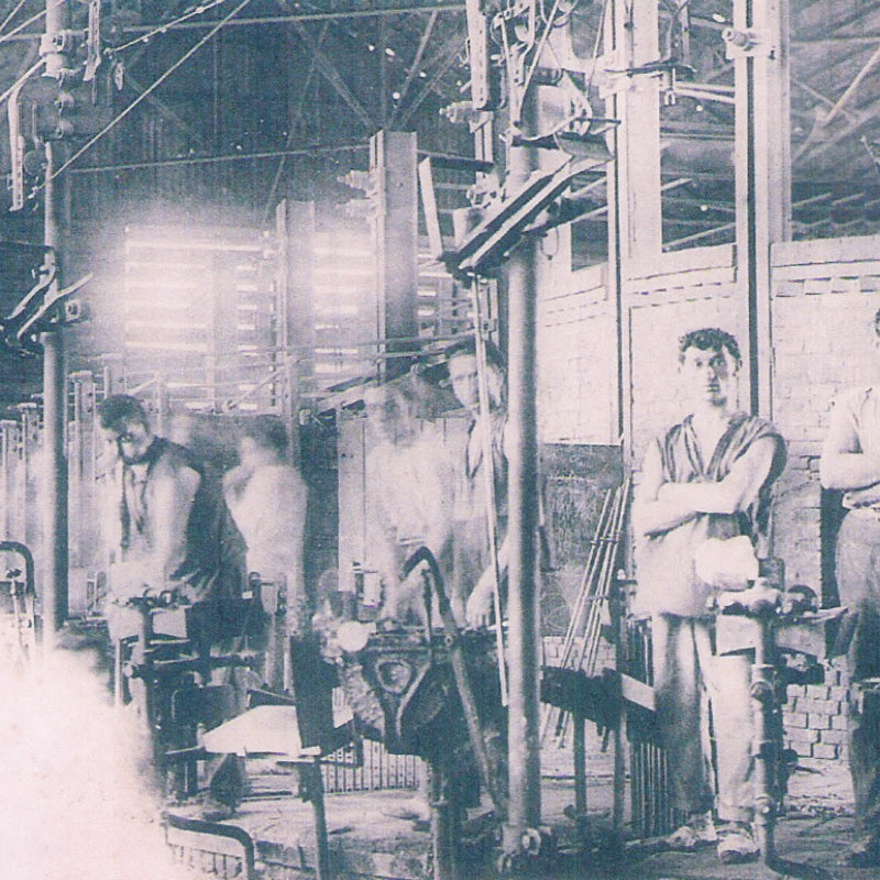 Historic picture of glass furnace from 1913