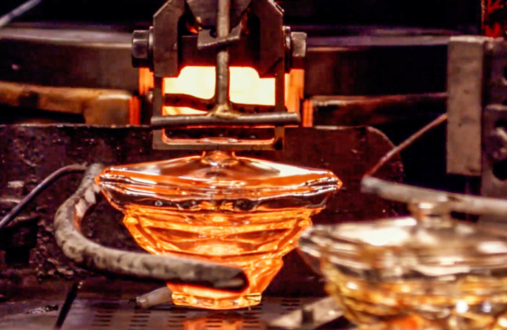 Ligne de production et conception du flacon de parfum Trésor de Lancôme