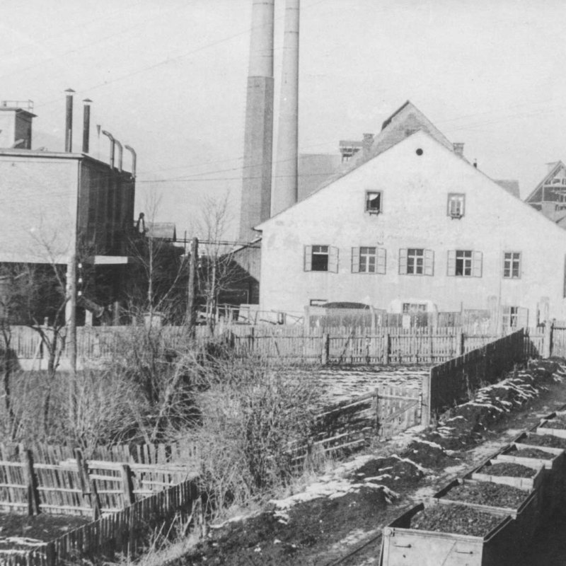 Historic picture of Stoelzle Plant Oberdorf in Austria 1949