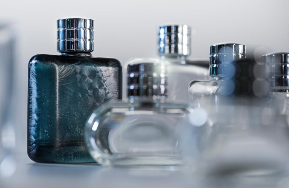 High-end perfume and cosmetics bottles from French Stoelzle site