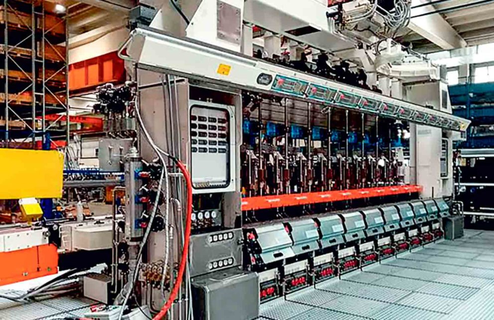 IS machine at SToelzle Masnières dedicated to Spirits bottle production
